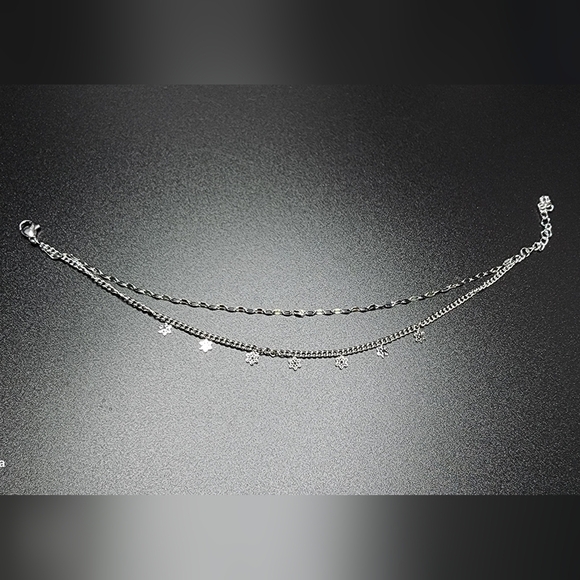 Elegant Silver Foot Bracelet with Floral Accents - Picture 5 of 5